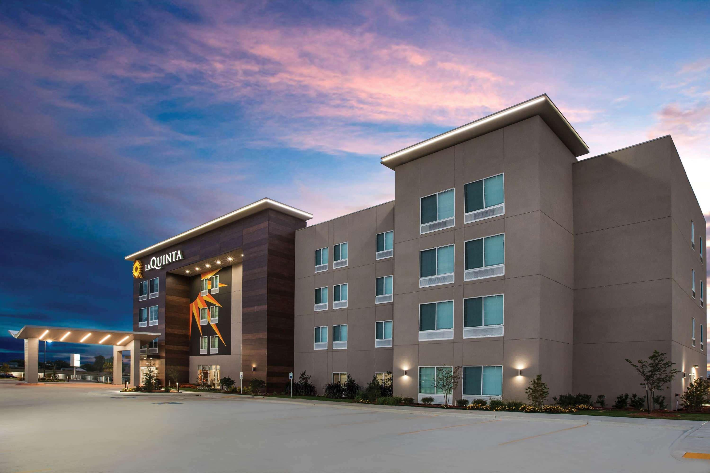 La Quinta By Wyndham Owasso Hotell Eksteriør bilde